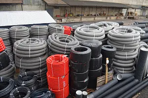 Труба защитная двустенная ПНД/ПВД d200 (40м), красная 3